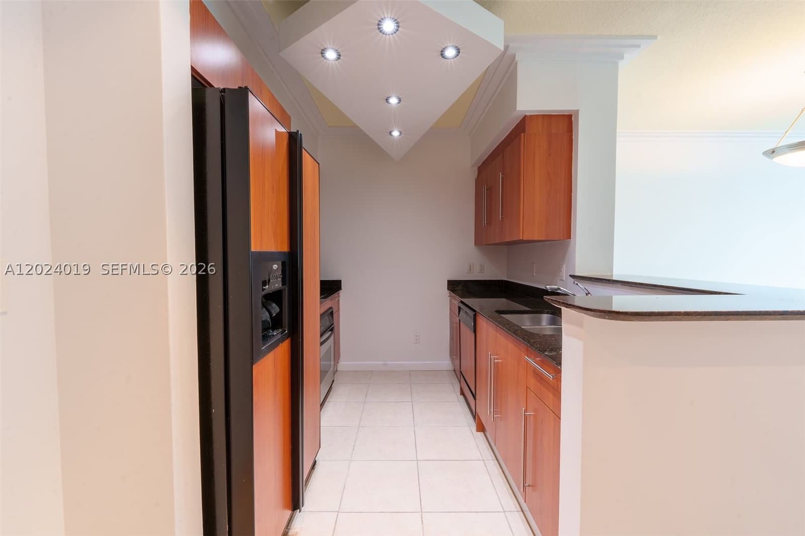 1+1 Condo — 335 Biscayne Blvd #802, Miami, FL 33131