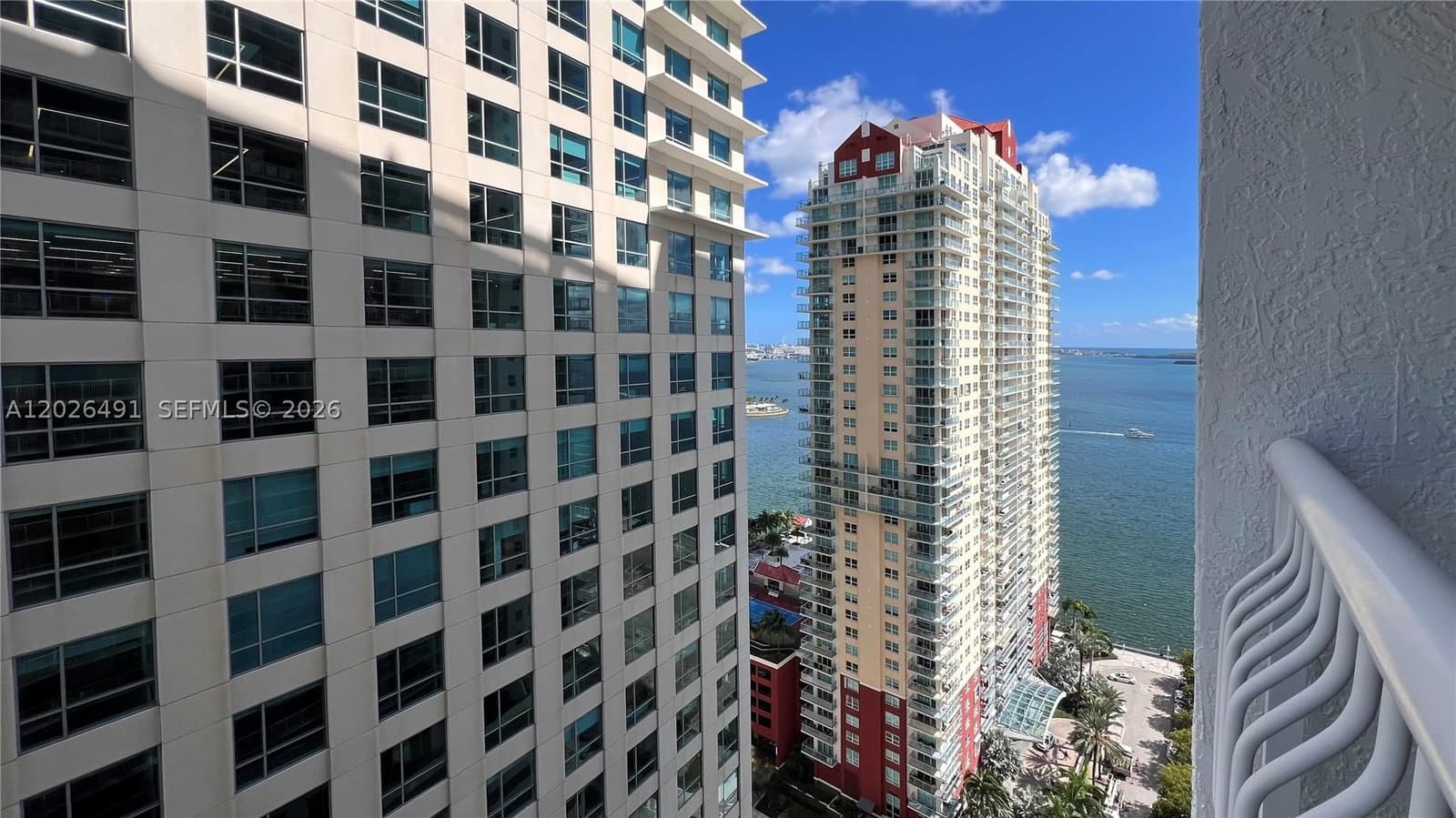 1+1 Condo — 1200 Brickell Bay Dr #2814, Miami, FL 33131