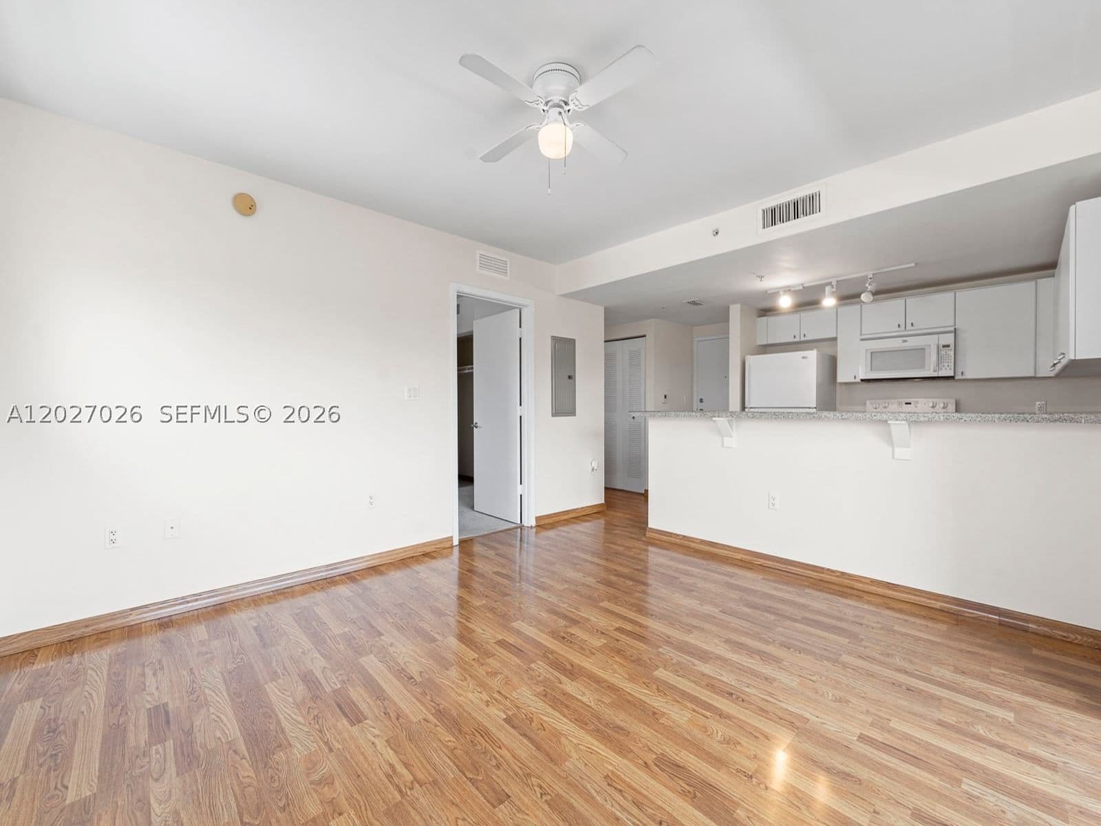 1-bedroom Condo — 2740 28th Ter #508, Miami, FL 33133