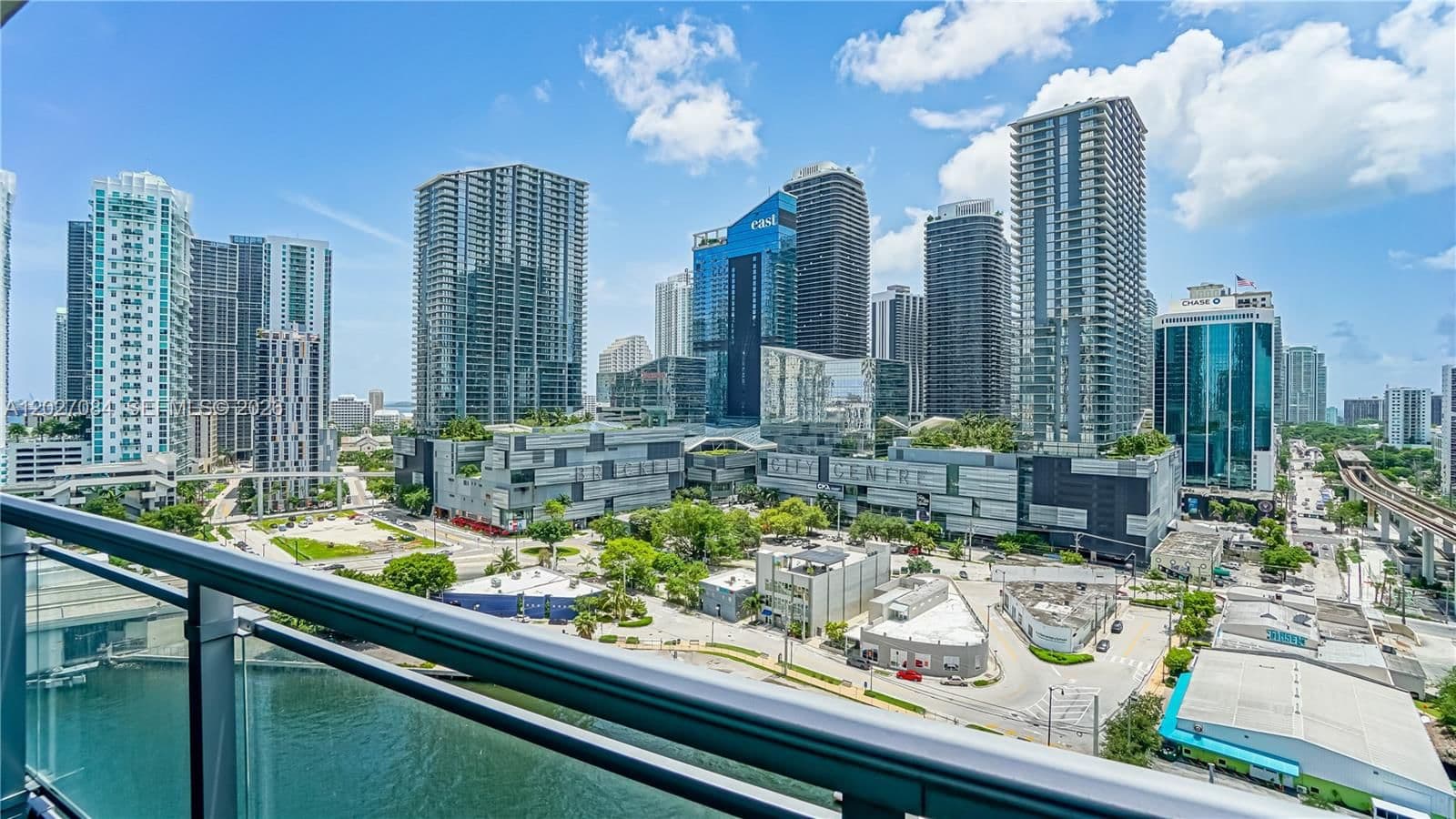 3+1 Condo — 92 3rd St #1803, Miami, FL 33130