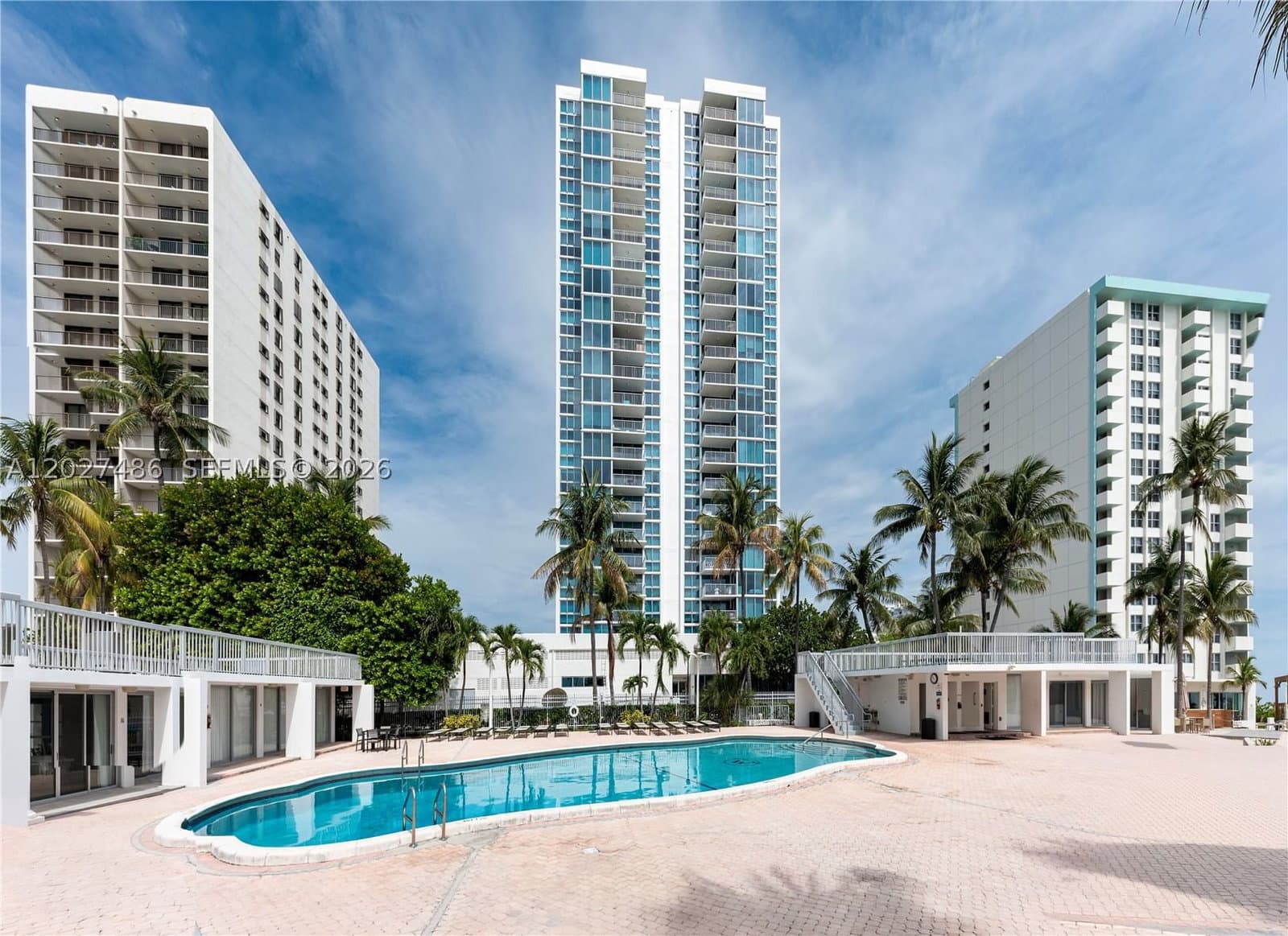 1-bedroom Condo — 2655 Collins Ave #603, Miami Beach, FL 33140