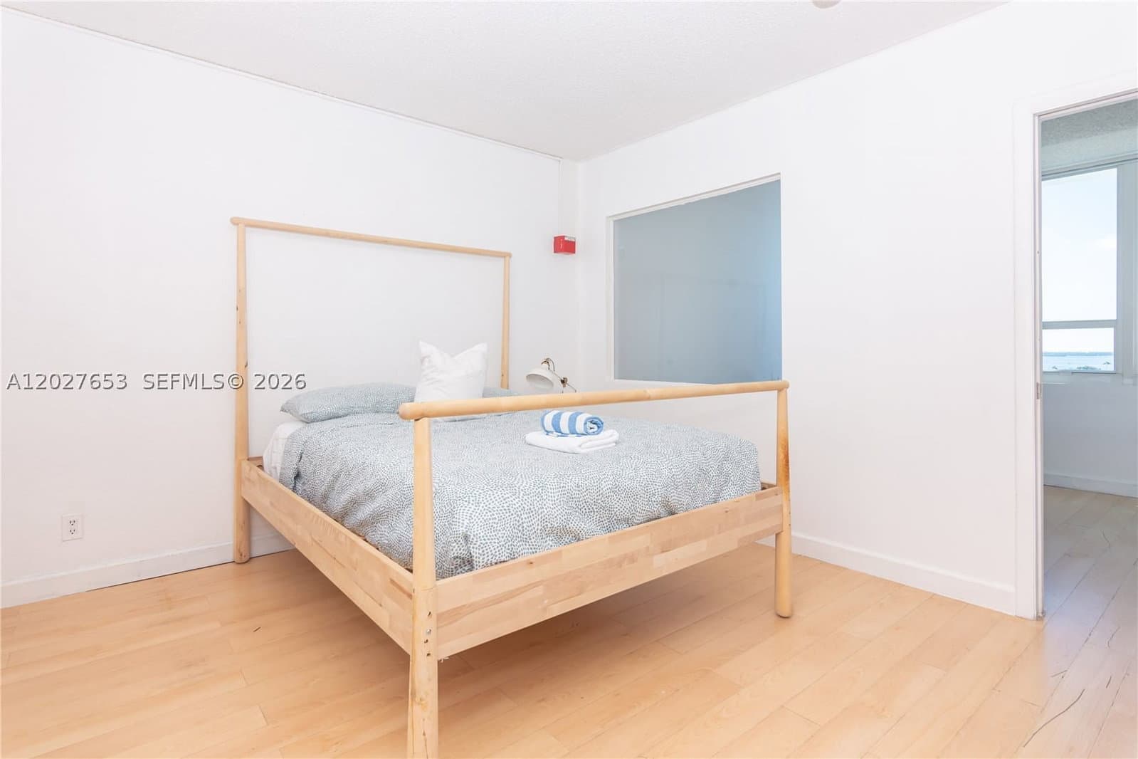 Condo — 5445 Collins Ave #1105, Miami Beach, FL 33140