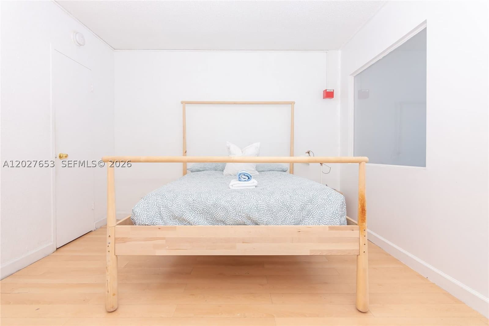 Condo — 5445 Collins Ave #1105, Miami Beach, FL 33140