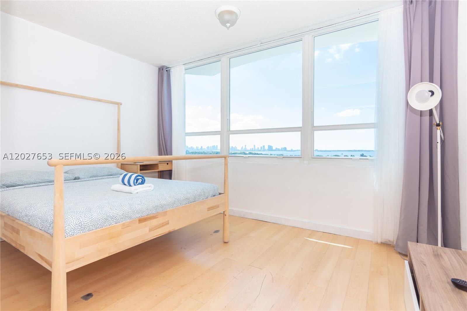 Condo — 5445 Collins Ave #1105, Miami Beach, FL 33140