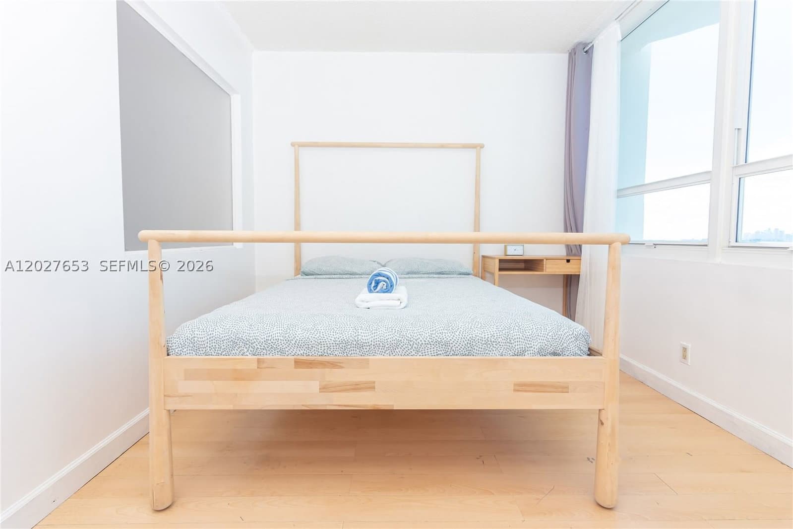Condo — 5445 Collins Ave #1105, Miami Beach, FL 33140