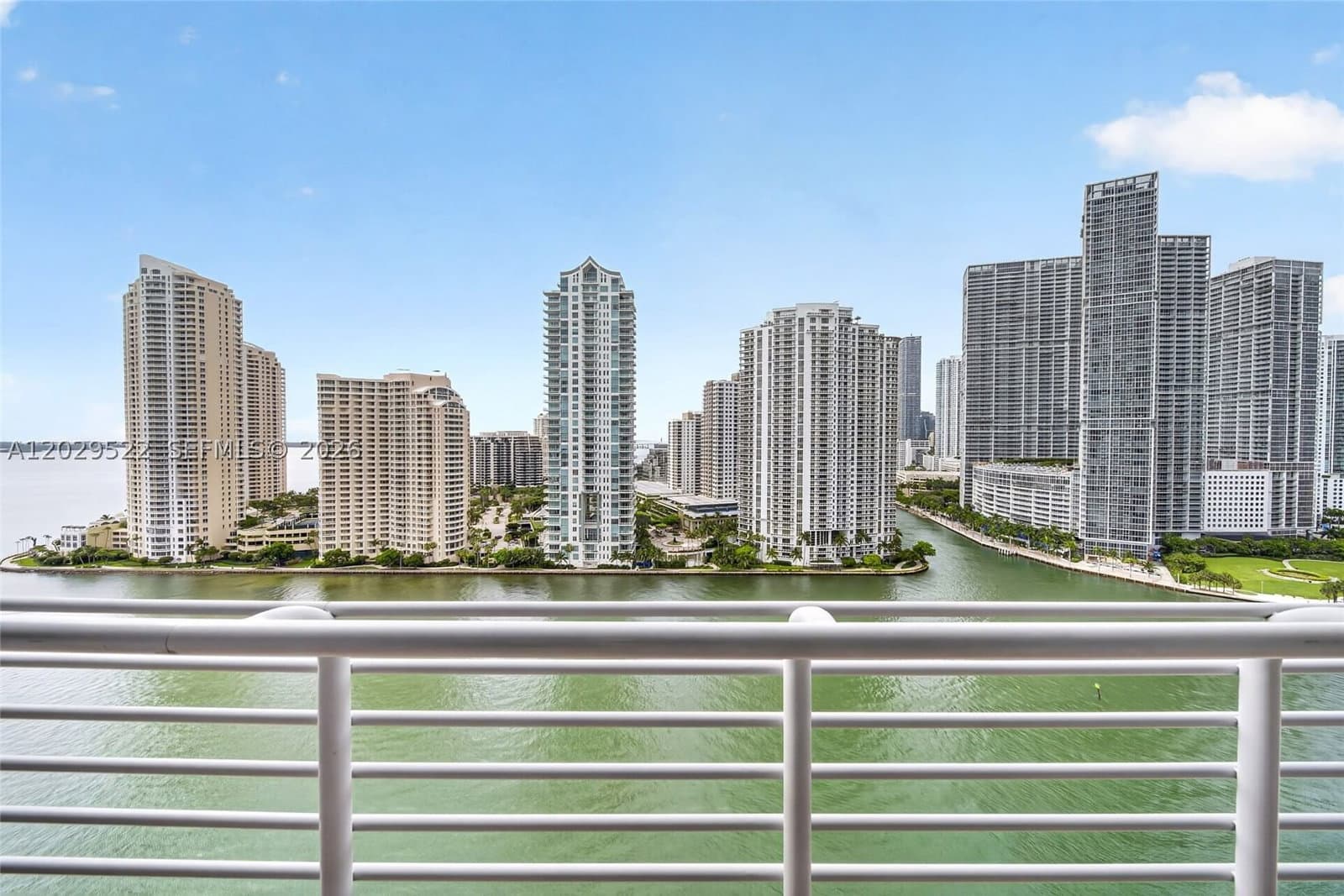 2-bedroom Condo — 325 Biscayne Blvd #2219, Miami, FL 33131
