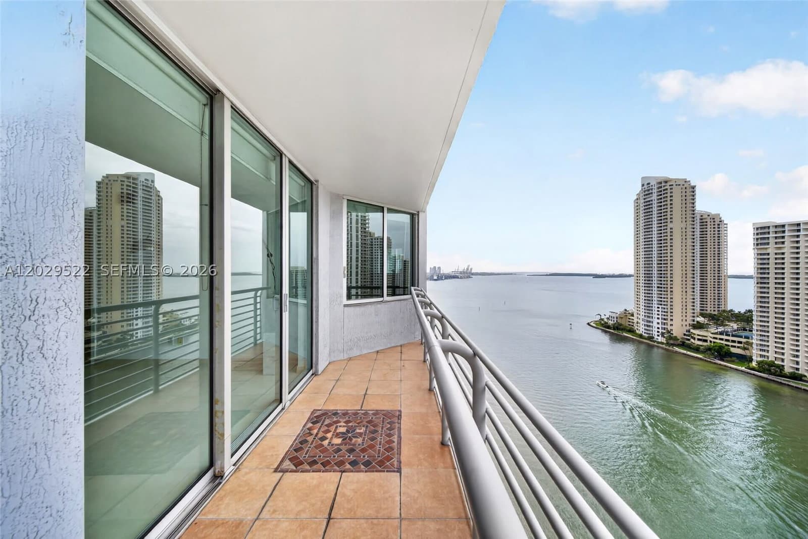 2-bedroom Condo — 325 Biscayne Blvd #2219, Miami, FL 33131