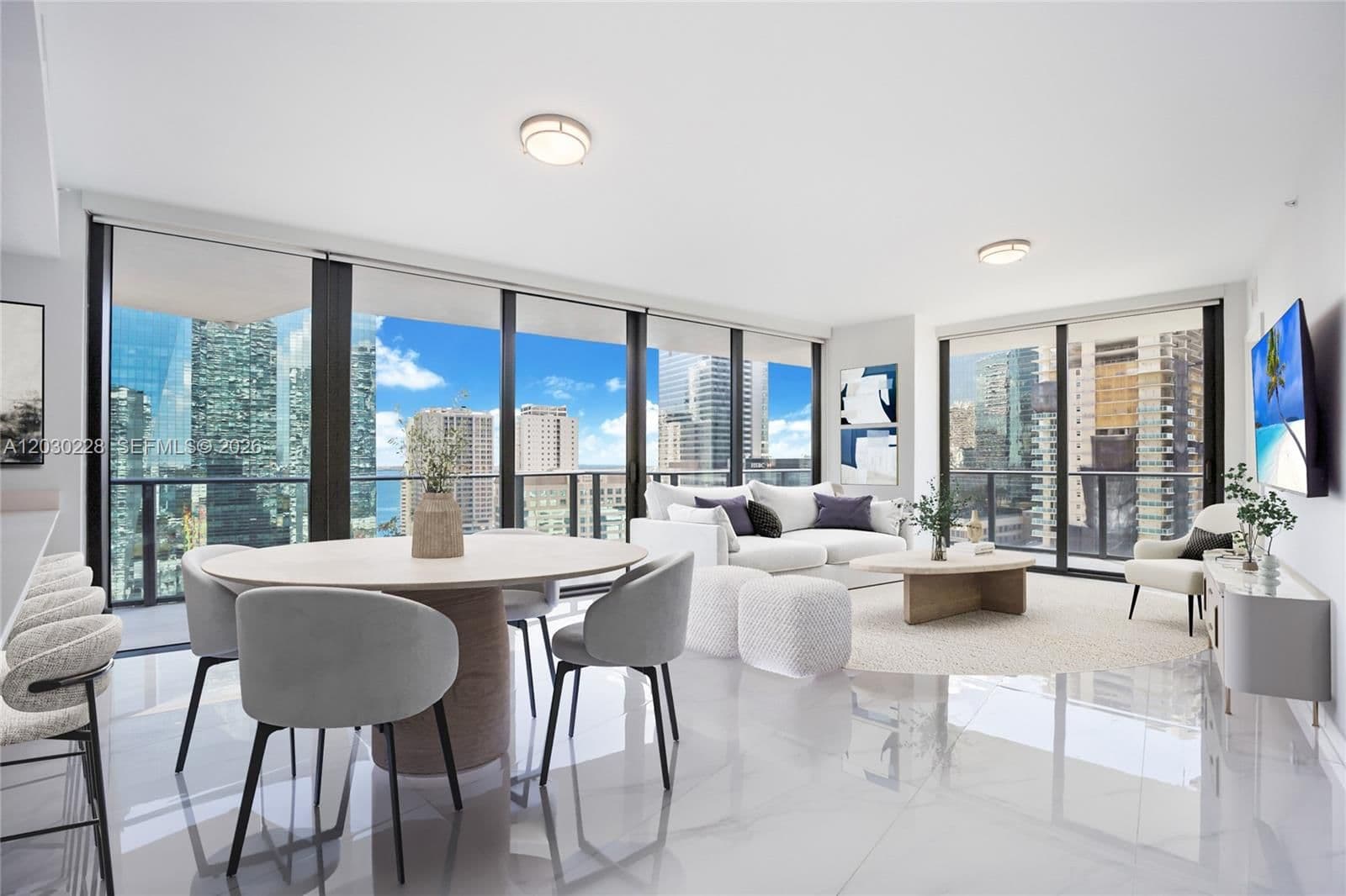 3-bedroom Condo — 1300 Miami Ave #1705, Miami, FL 33130