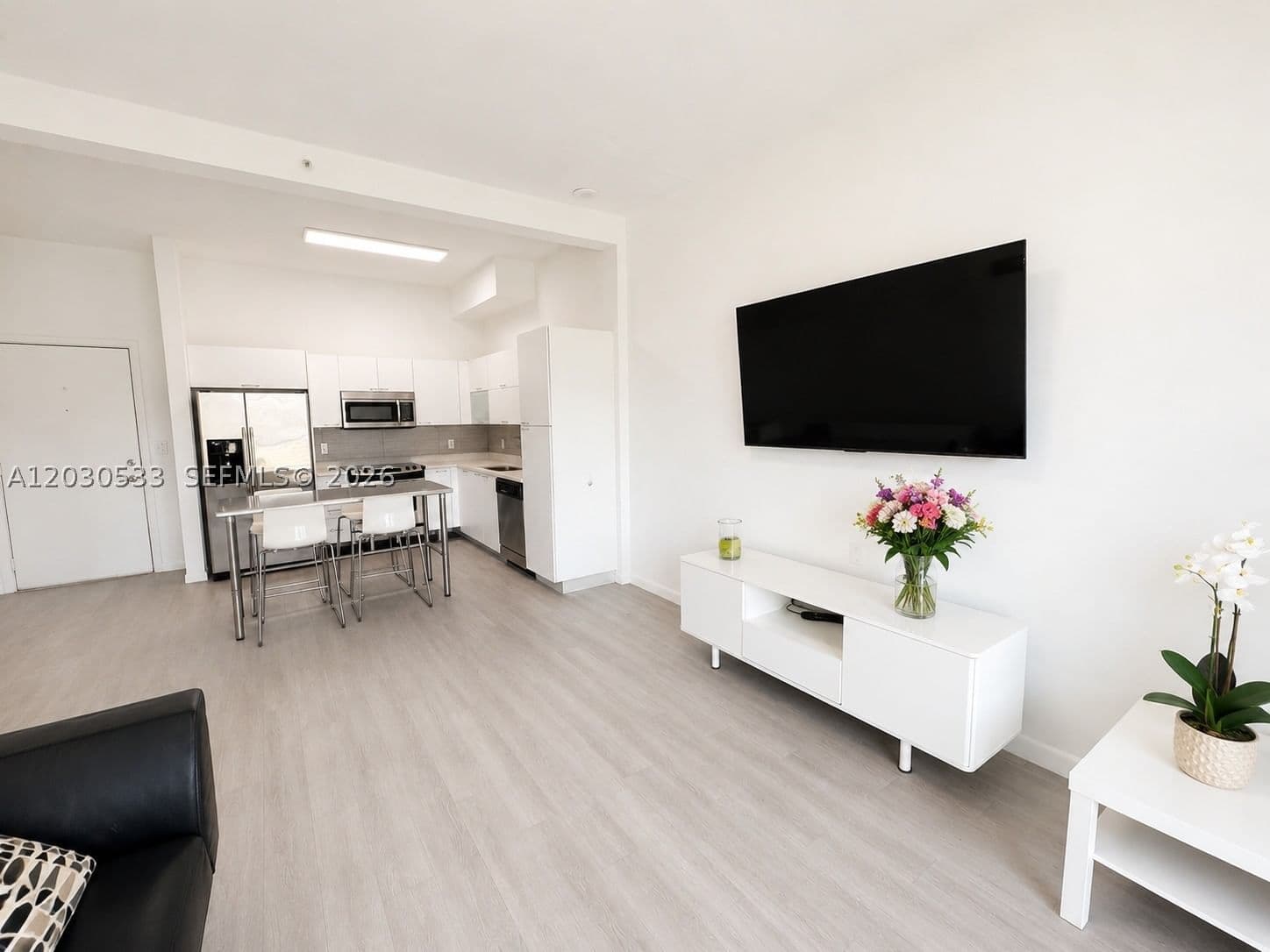 1-bedroom Condo — 234 3rd St #905, Miami, FL 33132
