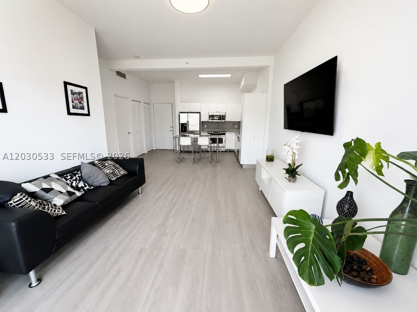 1-bedroom Condo — 234 3rd St #905, Miami, FL 33132