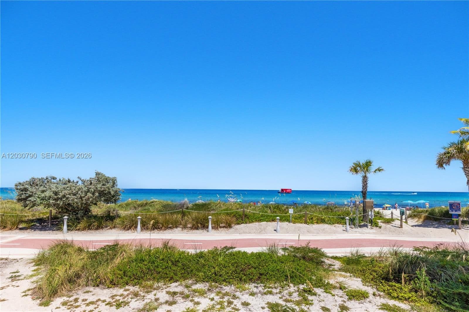 Condo — 5445 Collins Ave #1506, Miami Beach, FL 33140
