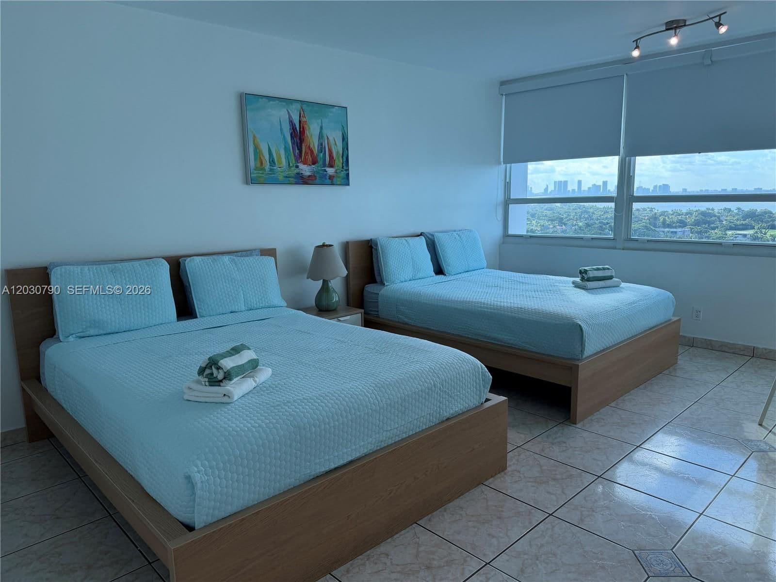 Condo — 5445 Collins Ave #1506, Miami Beach, FL 33140