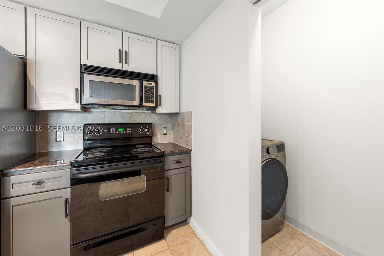 2+1 Condo — 2000 Bayshore Dr #420, Miami, FL 33137