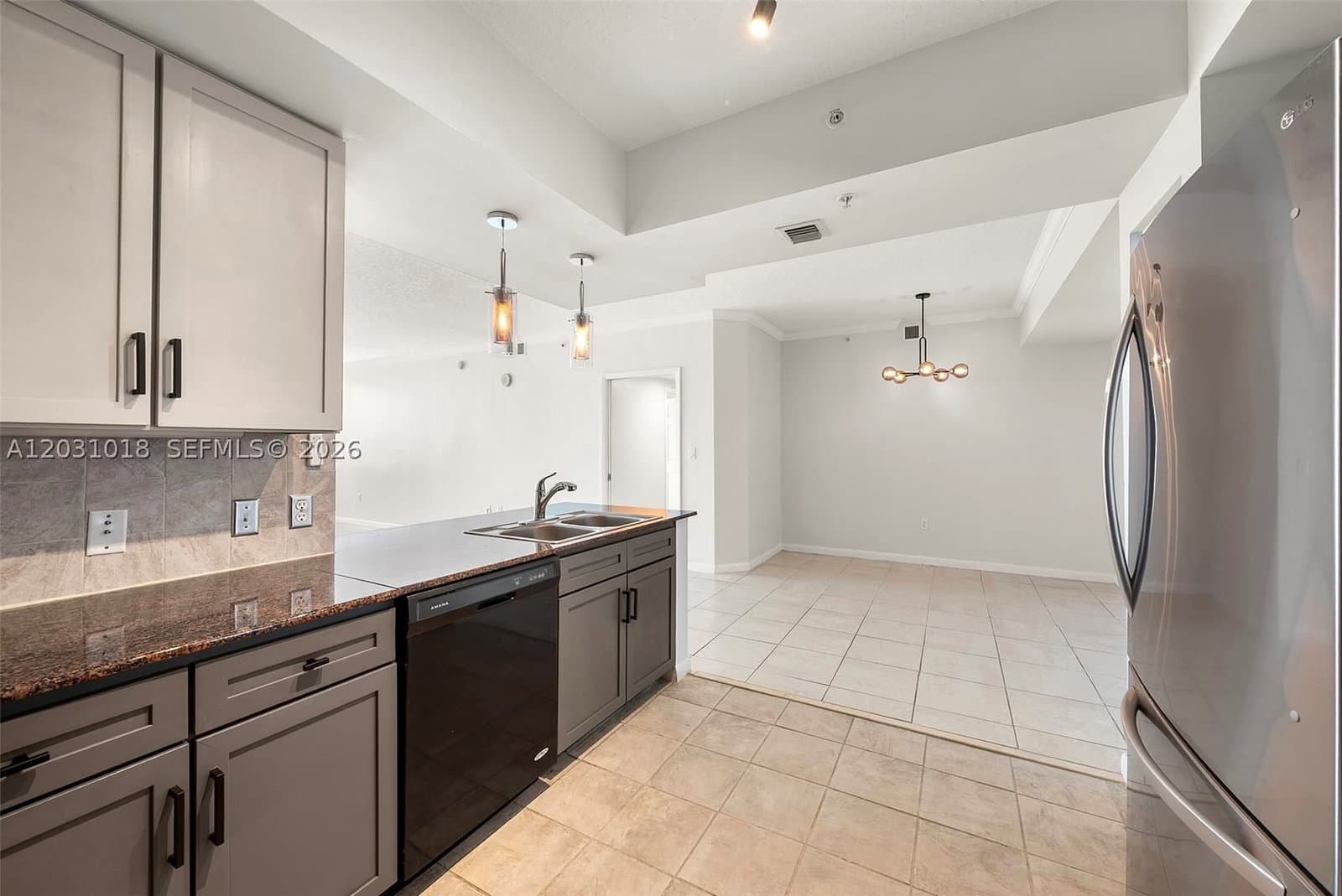 2+1 Condo — 2000 Bayshore Dr #420, Miami, FL 33137