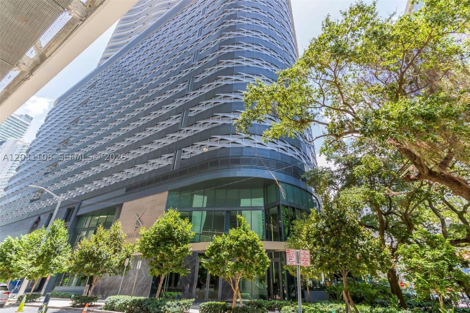 2+1 Condo — 1000 Brickell Plz #4609, Miami, FL 33131
