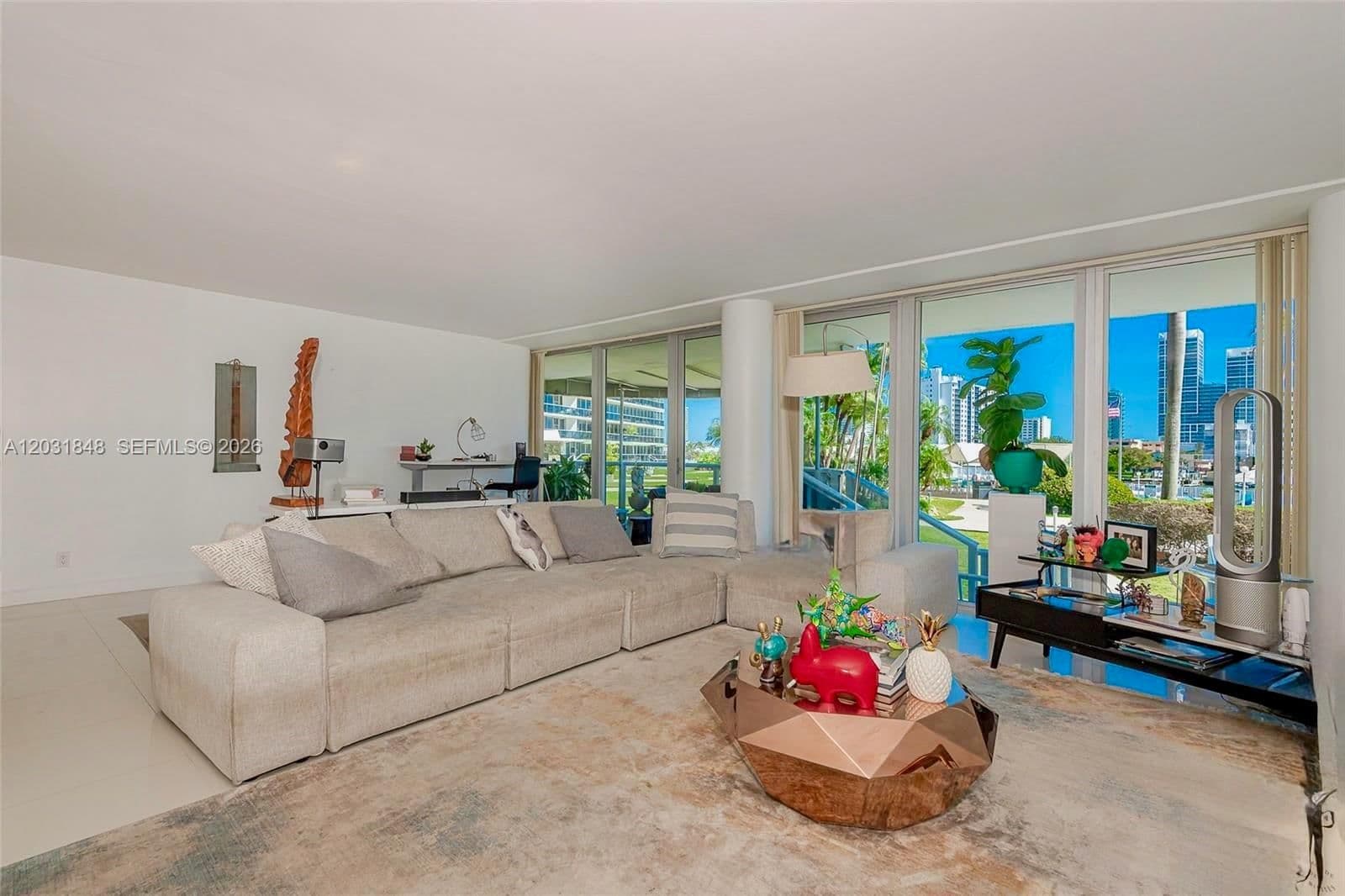 2+1 Condo — 900 Bay Dr #122, Miami Beach, FL 33141