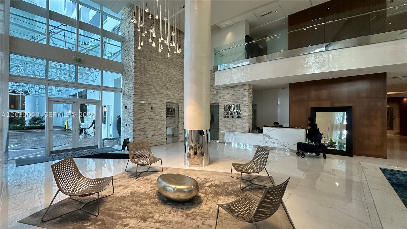 1-bedroom Condo — 41 5th St #1104, Miami, FL 33131