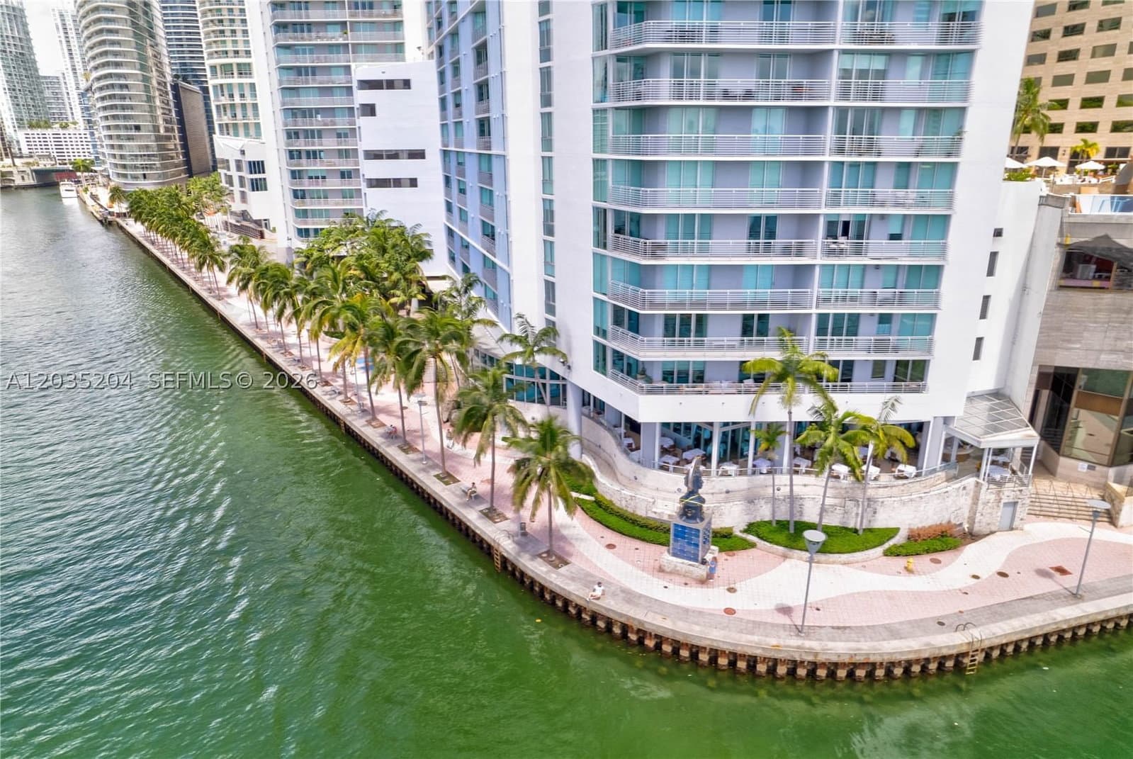 2-bedroom Condo — 335 Biscayne Blvd #3108, Miami, FL 33131