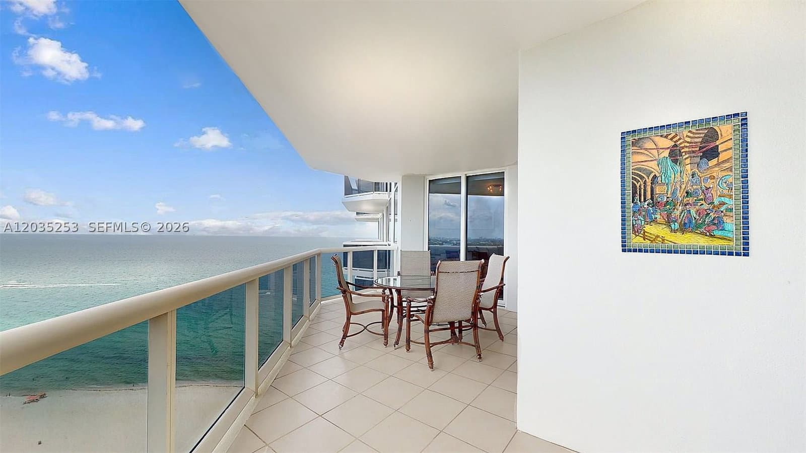 2-bedroom Condo — 4779 Collins Ave #2708, Miami Beach, FL 33140
