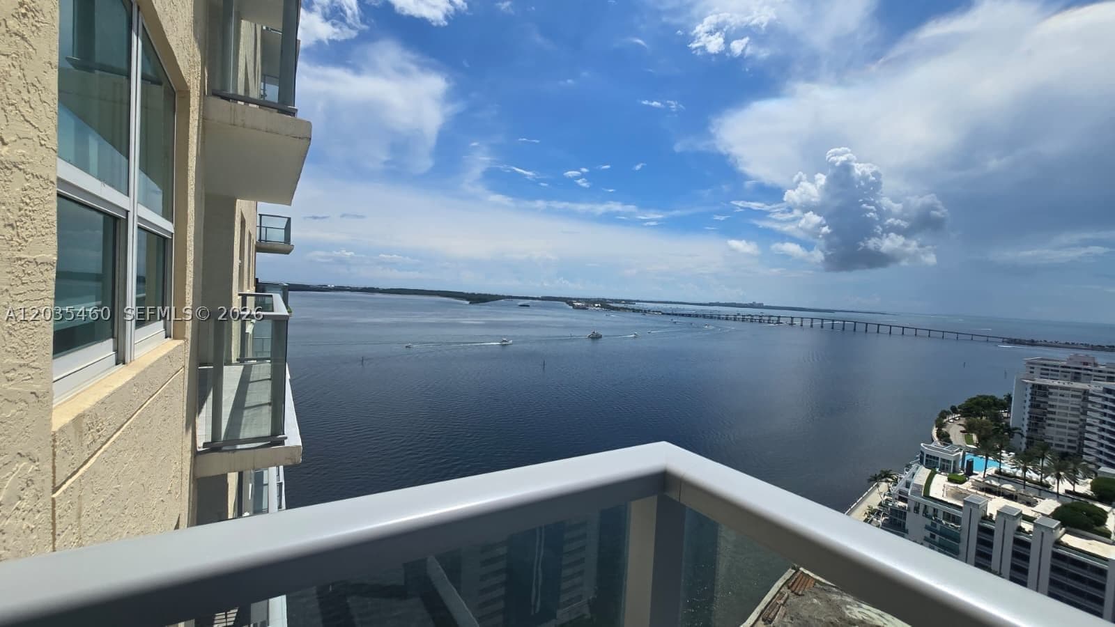 1+1 Condo — 1155 Brickell Bay Dr #2507, Miami, FL 33131