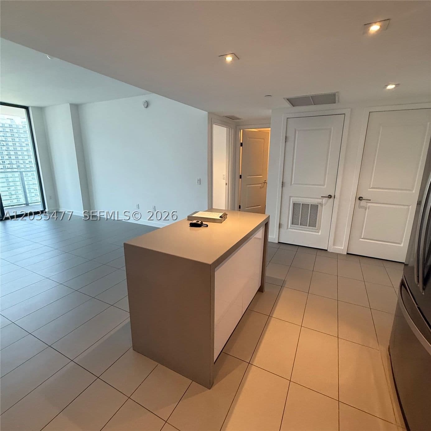 2+1 Condo — 1600 1st Ave #2607, Miami, FL 33132