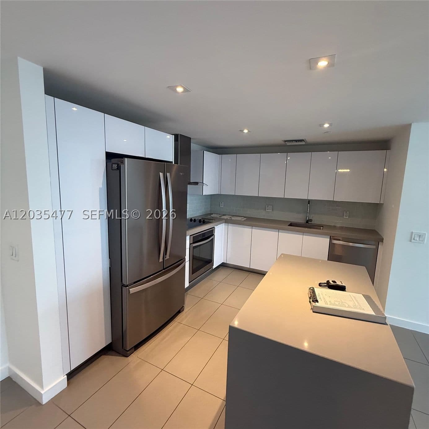 2+1 Condo — 1600 1st Ave #2607, Miami, FL 33132