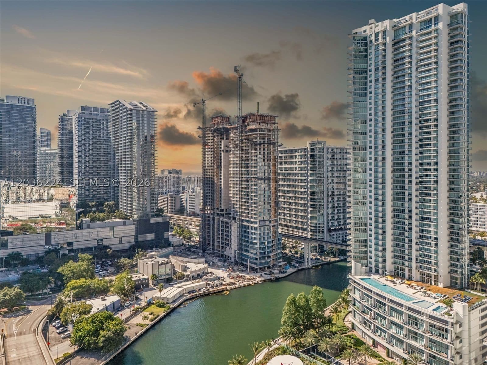 2+1 Condo — 92 3rd St #3611, Miami, FL 33130