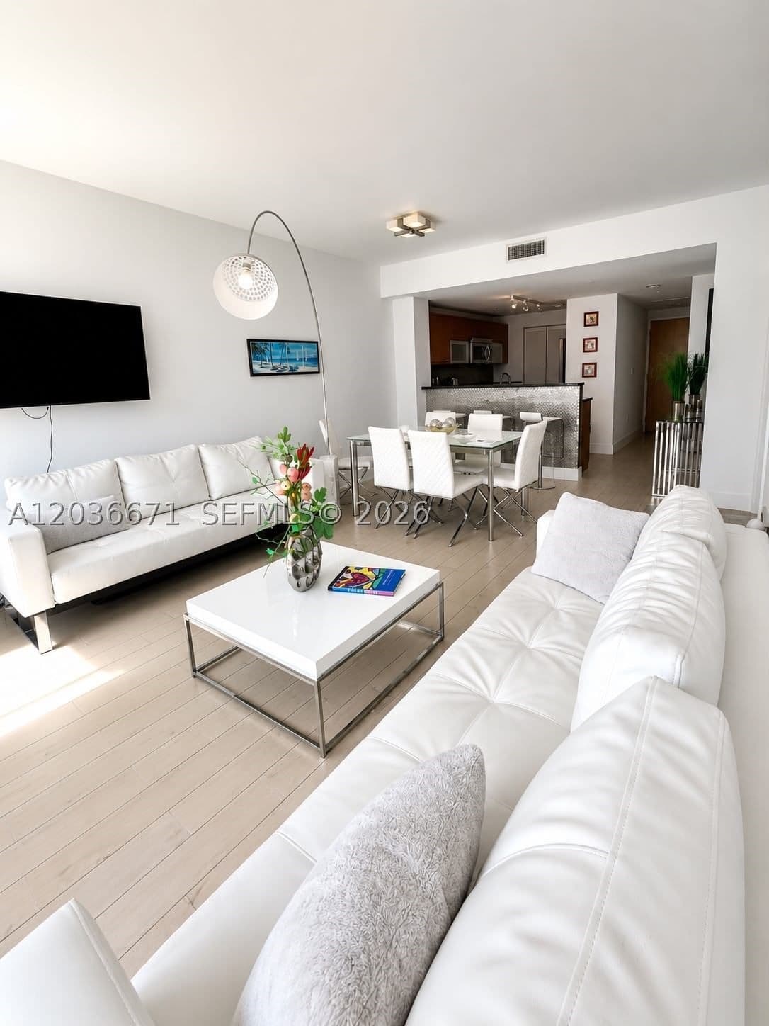 1+1 Condo — 253 2nd St #3004, Miami, FL 33132
