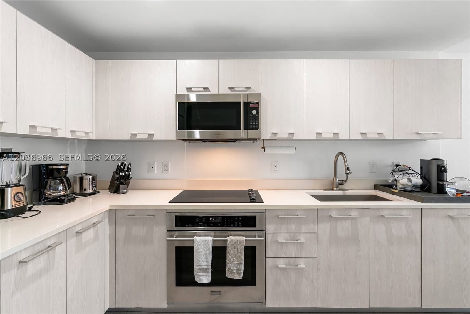 2+1 Condo — 55 9th St #1904, Miami, FL 33130