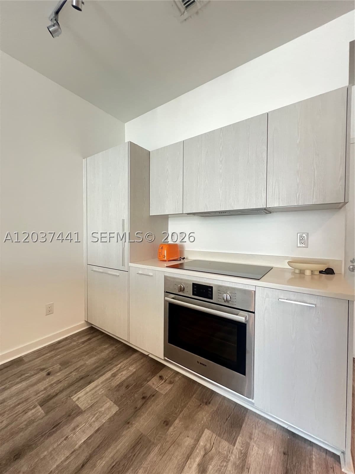 1-bedroom Condo — 501 31st St #202, Miami, FL 33137
