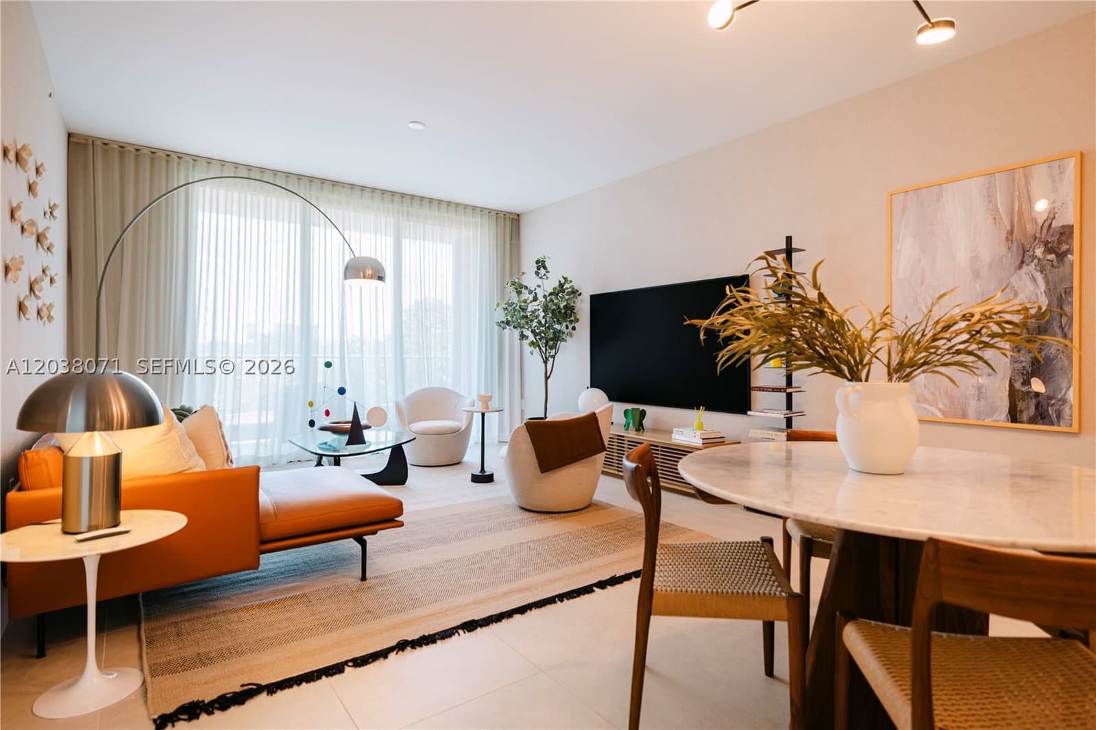 1-bedroom Condo — 2200 Brickell Ave #308, Miami, FL 33129