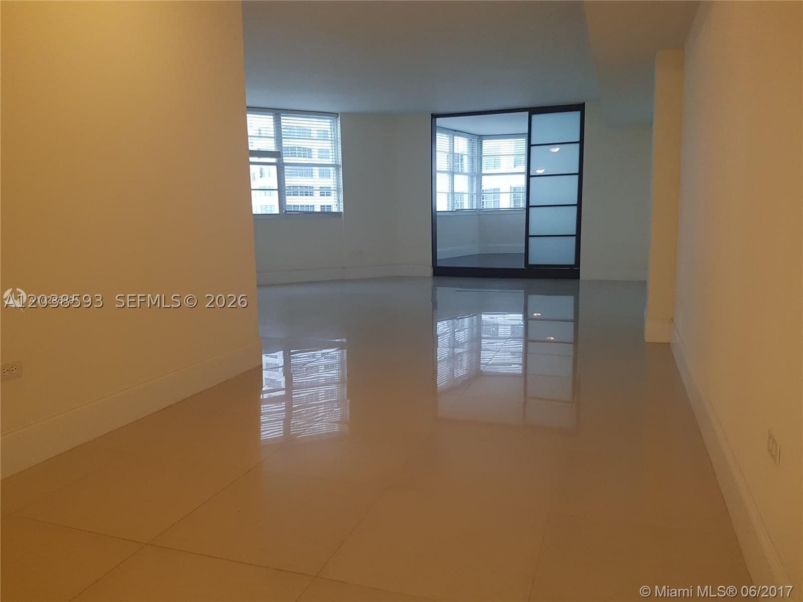 2+1 Condo — 801 Brickell Bay Dr #765, Miami, FL 33131