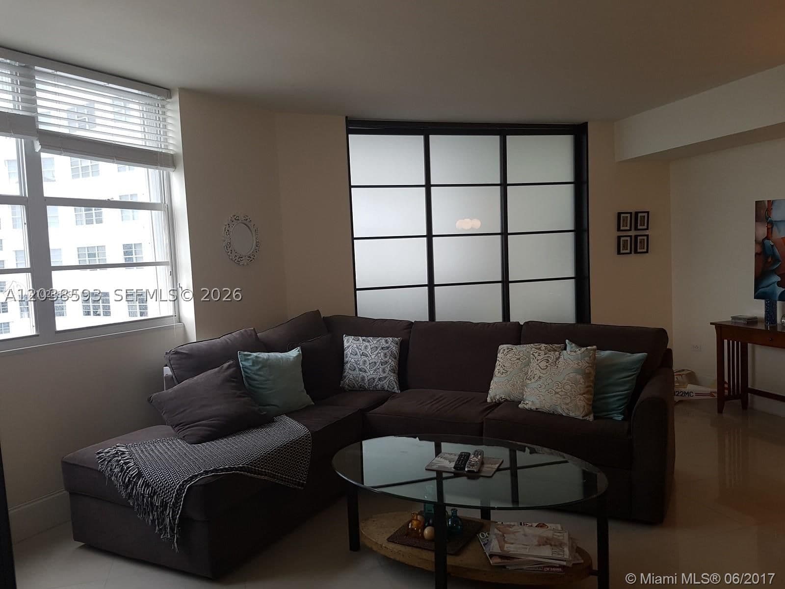 2+1 Condo — 801 Brickell Bay Dr #765, Miami, FL 33131