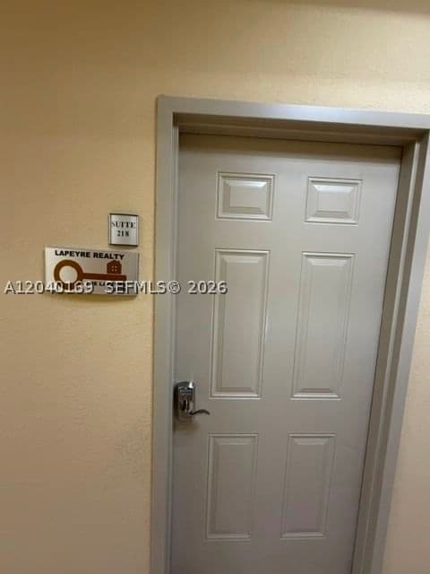 Mülk — 12150 128th Ct Suite 218, Miami, FL 33186