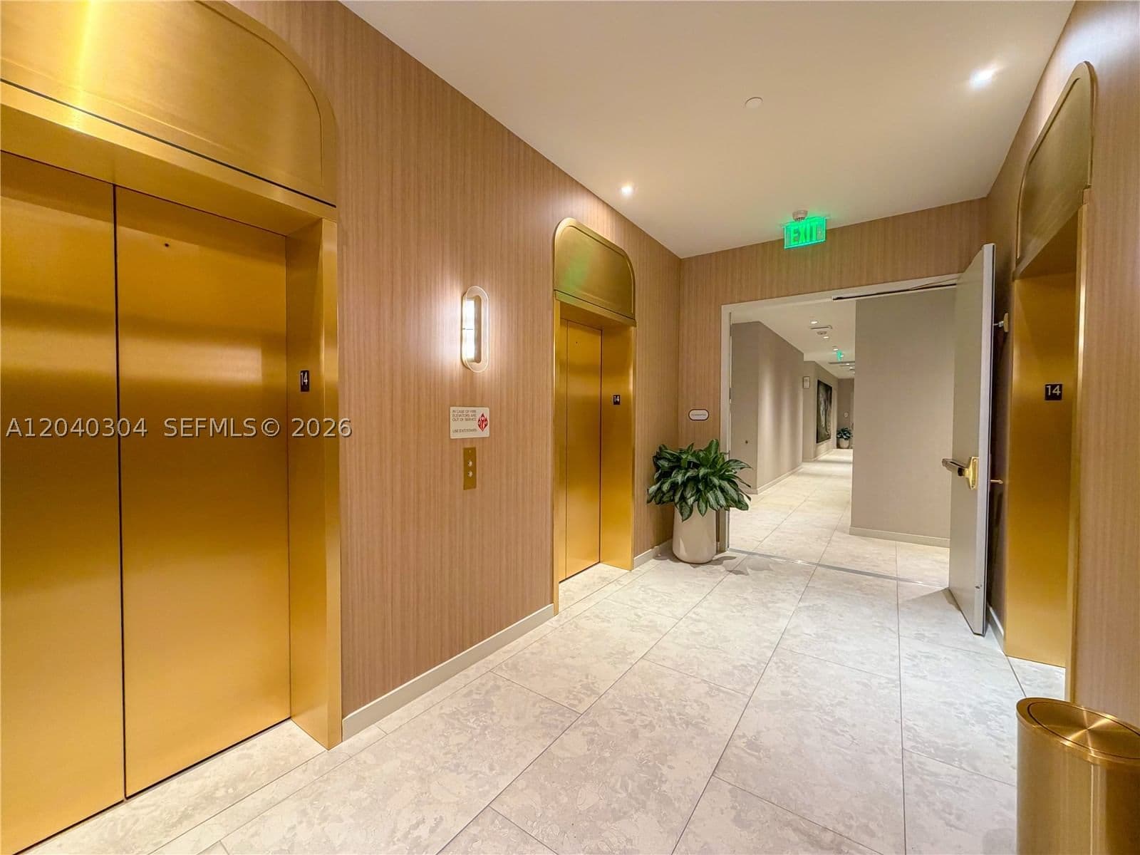 1-bedroom Condo — 77 5th St #4015, Miami, FL 33131