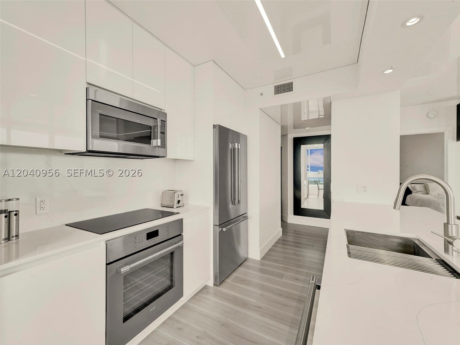2+1 Condo — 6365 Collins Ave #2407, Miami Beach, FL 33141