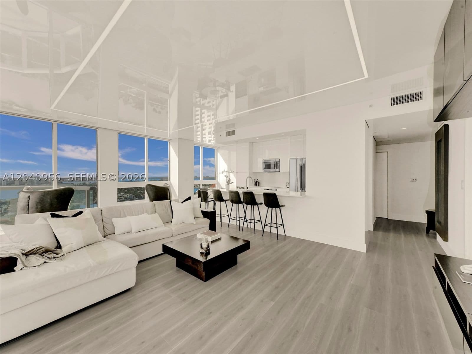 2+1 Condo — 6365 Collins Ave #2407, Miami Beach, FL 33141
