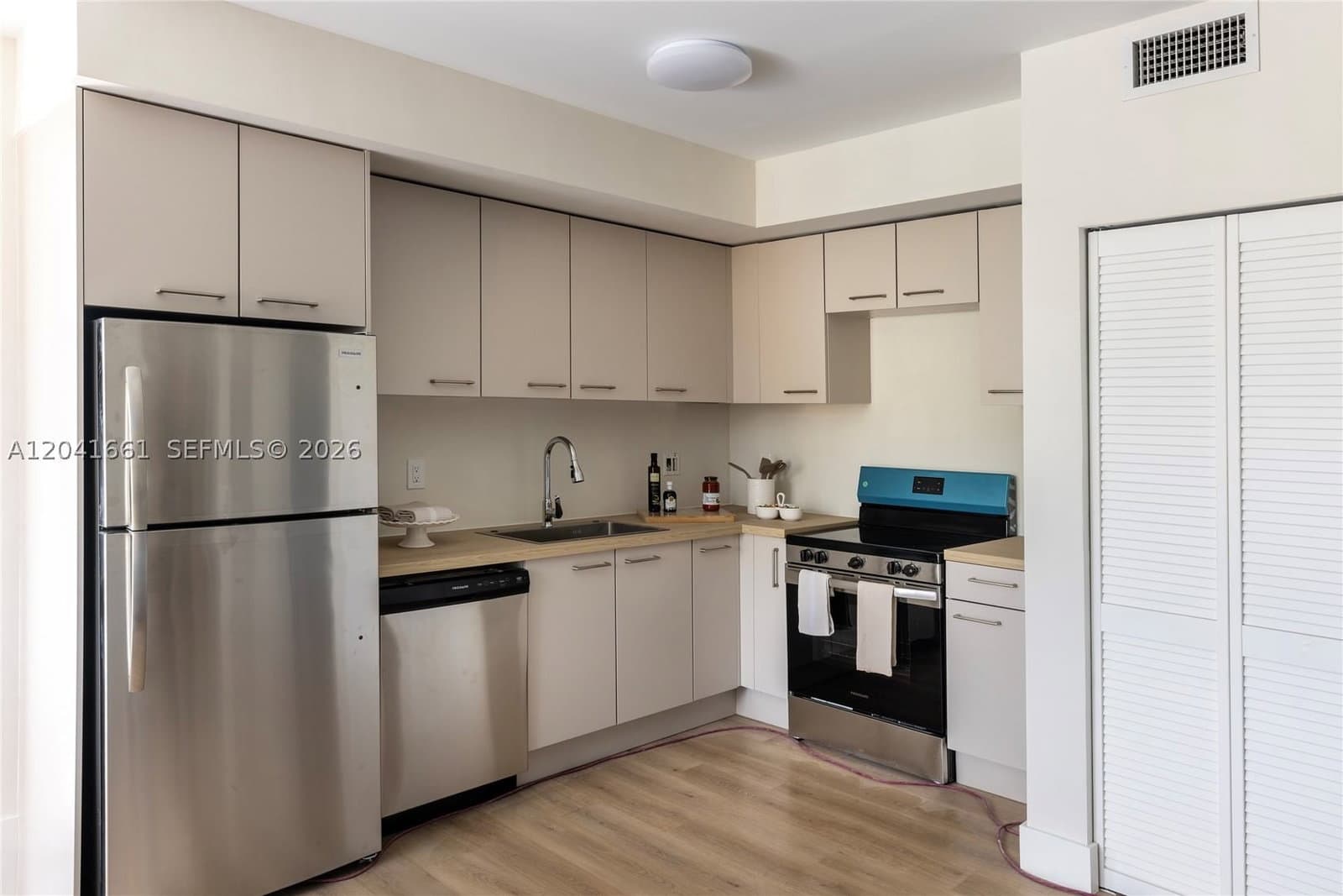 1-bedroom Apartment — 37xx 23 Ave #1, Miami, FL 33142
