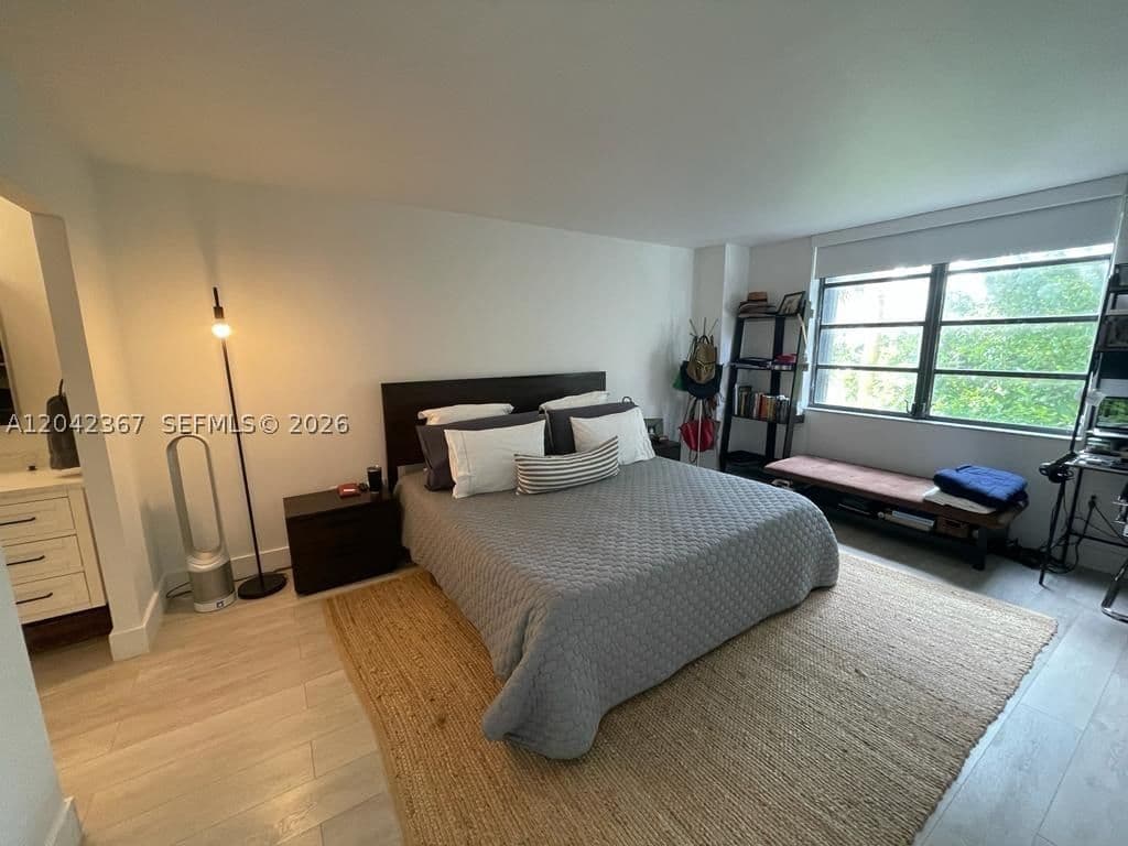 1+1 Condo — 2333 Brickell Ave #314, Miami, FL 33129