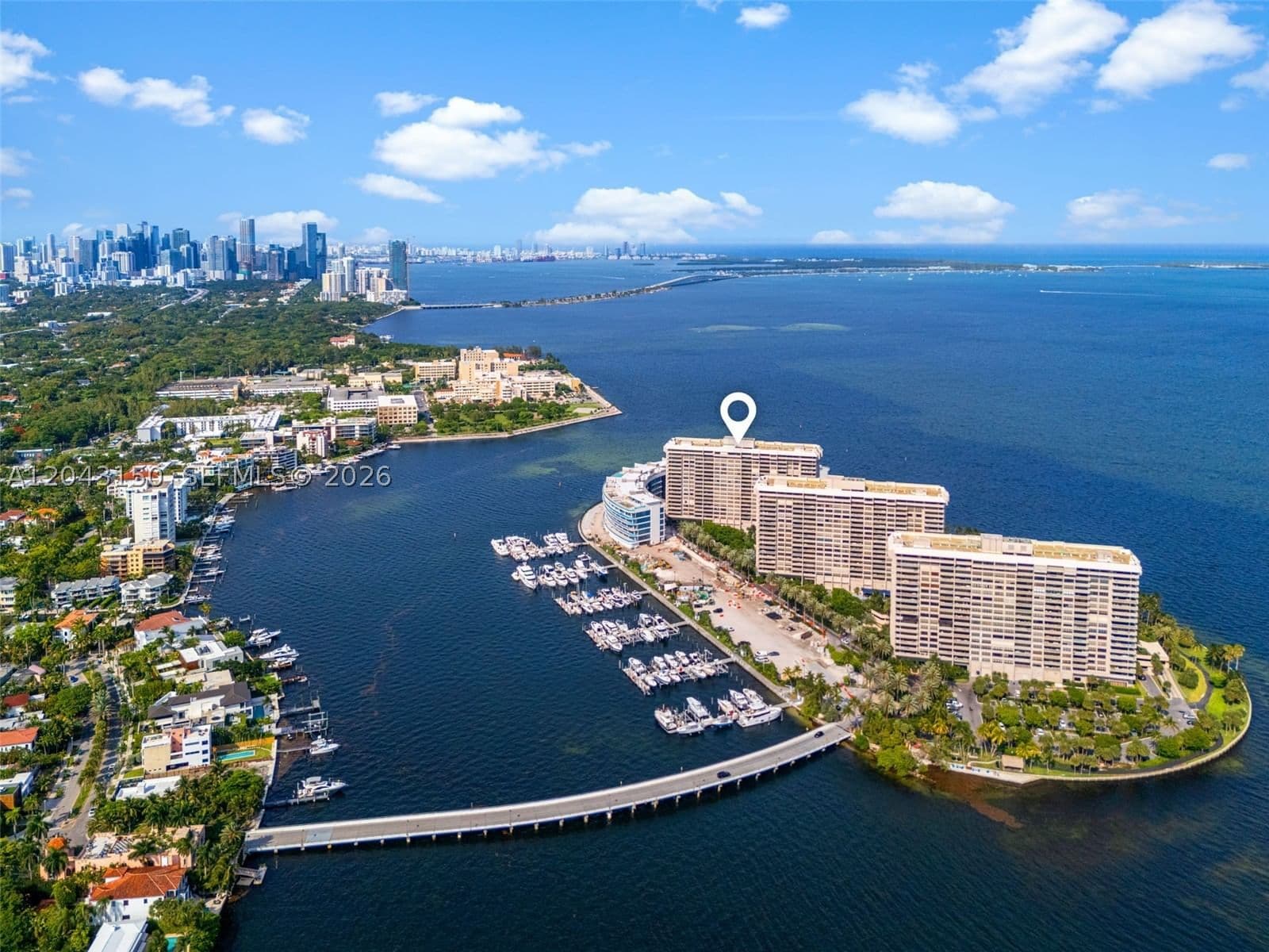 3-bedroom Condo — 3 Grove Isle Dr #C1610, Miami, FL 33133