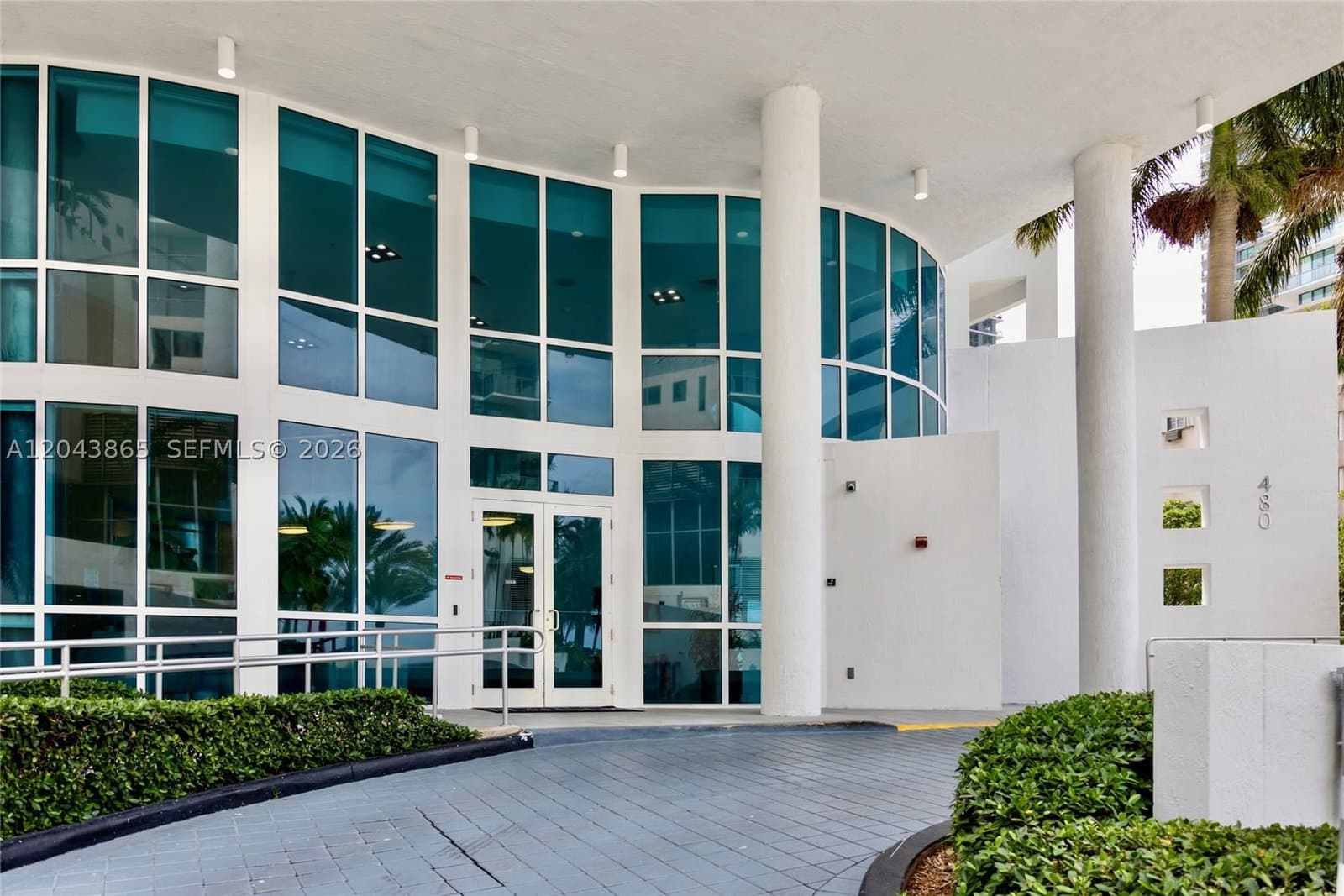 2-bedroom Condo — 480 30th St #1507, Miami, FL 33137