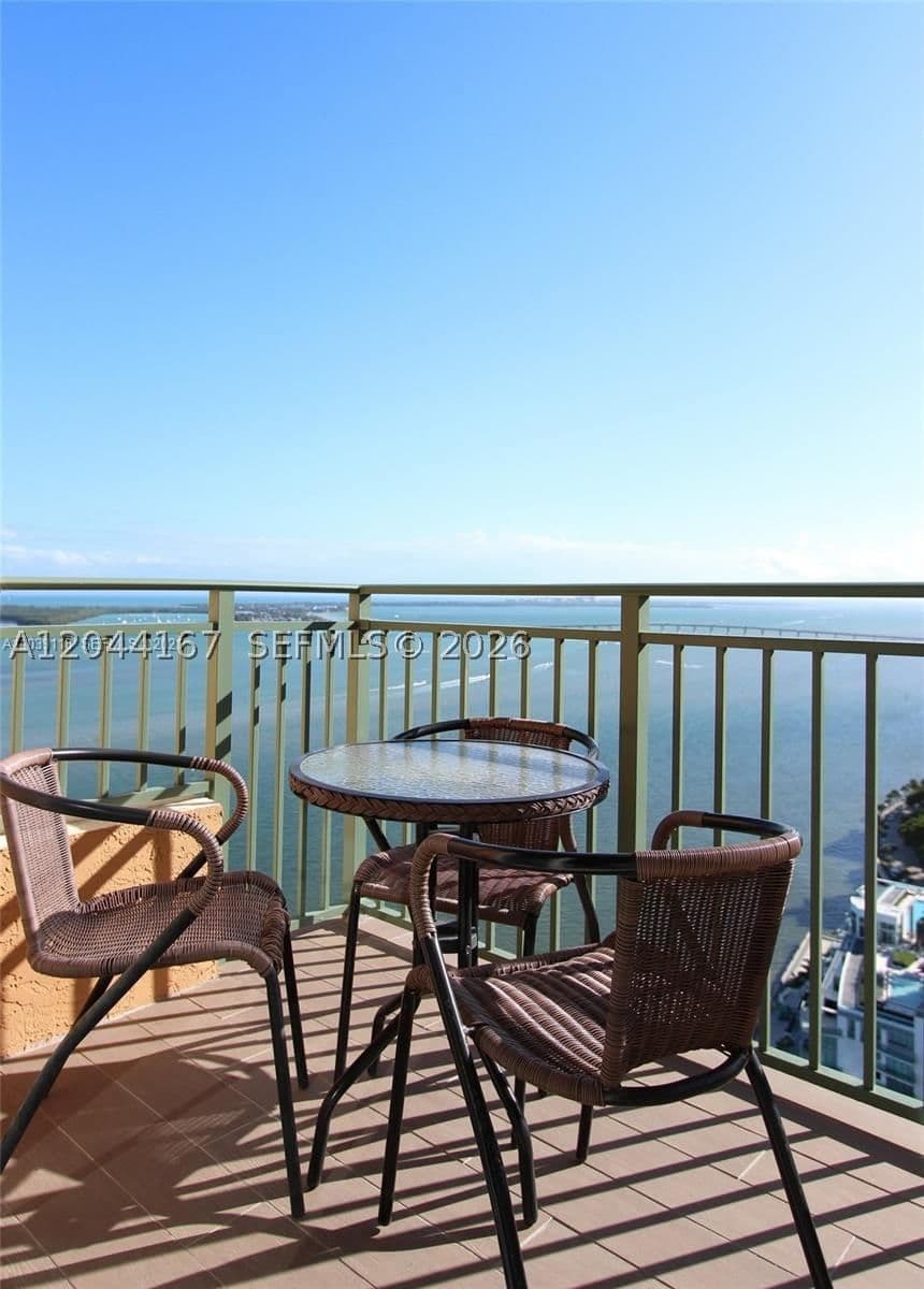 1+1 Condo — 1155 Brickell Bay Dr #3107, Miami, FL 33131