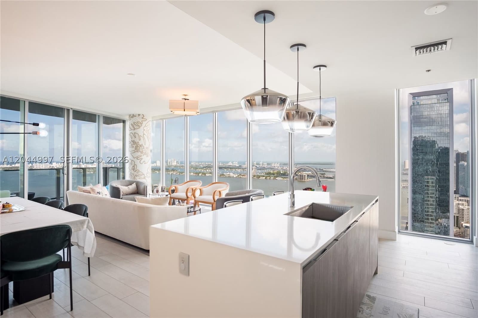 3+1 Condo — 2900 7th Ave #4307, Miami, FL 33137