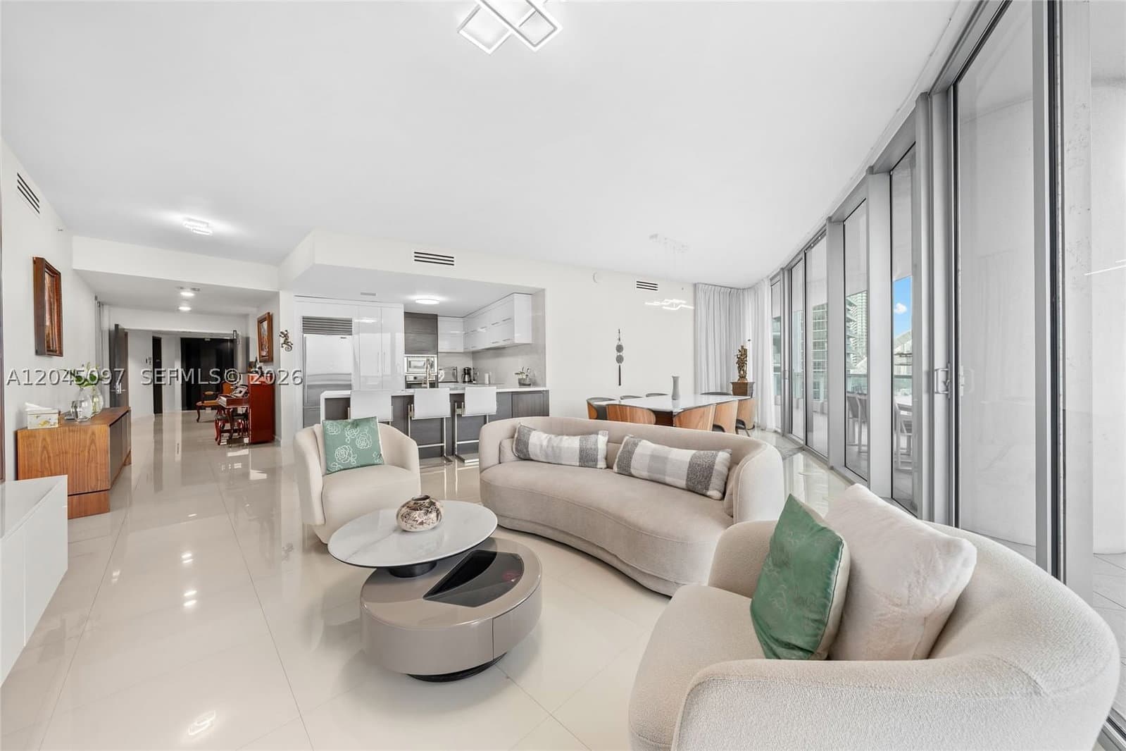 3+1 Condo — 900 Biscayne Blvd #2506, Miami, FL 33132