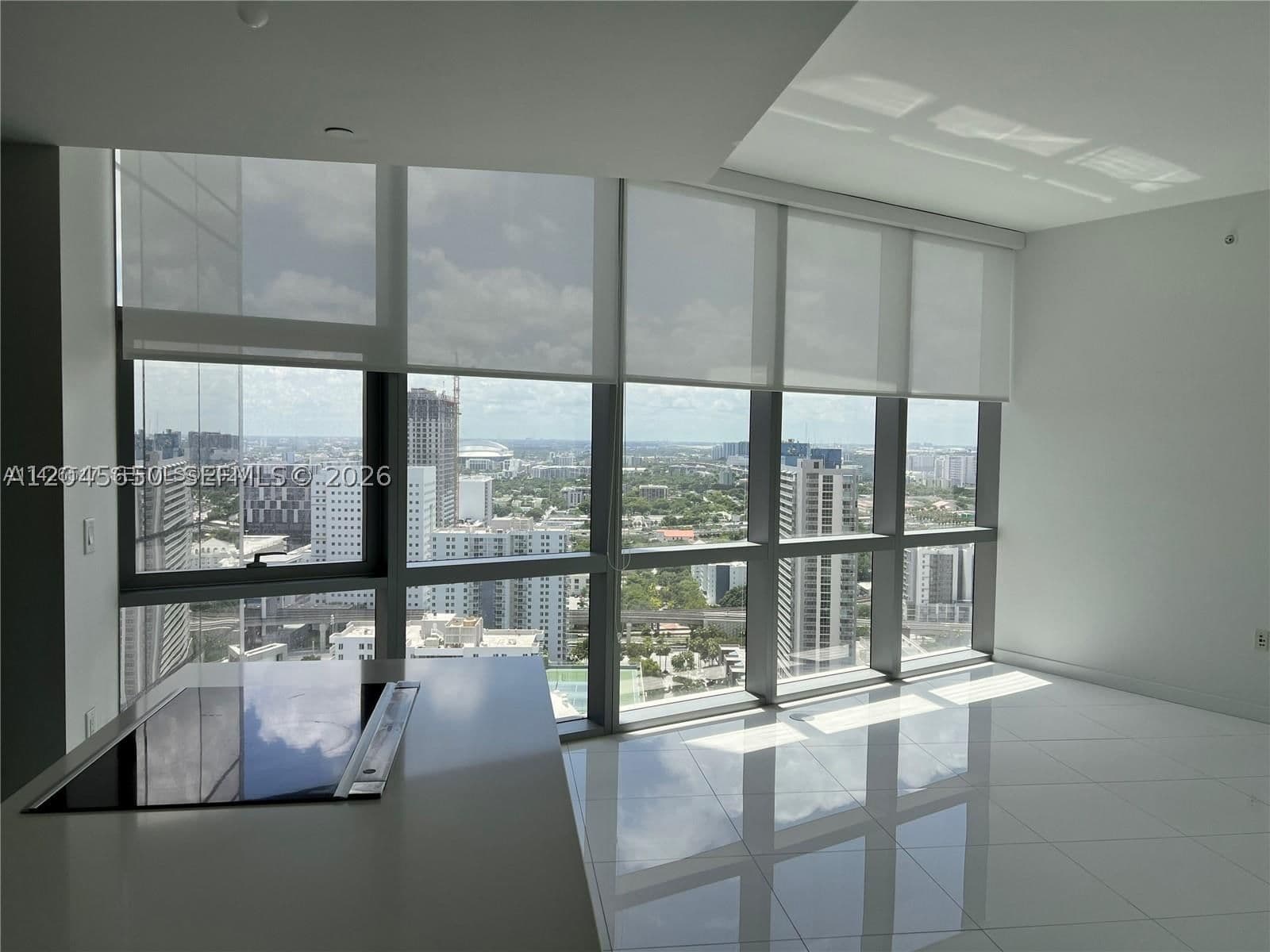 1+1 Condo — 851 1st Ave #2702, Miami, FL 33132
