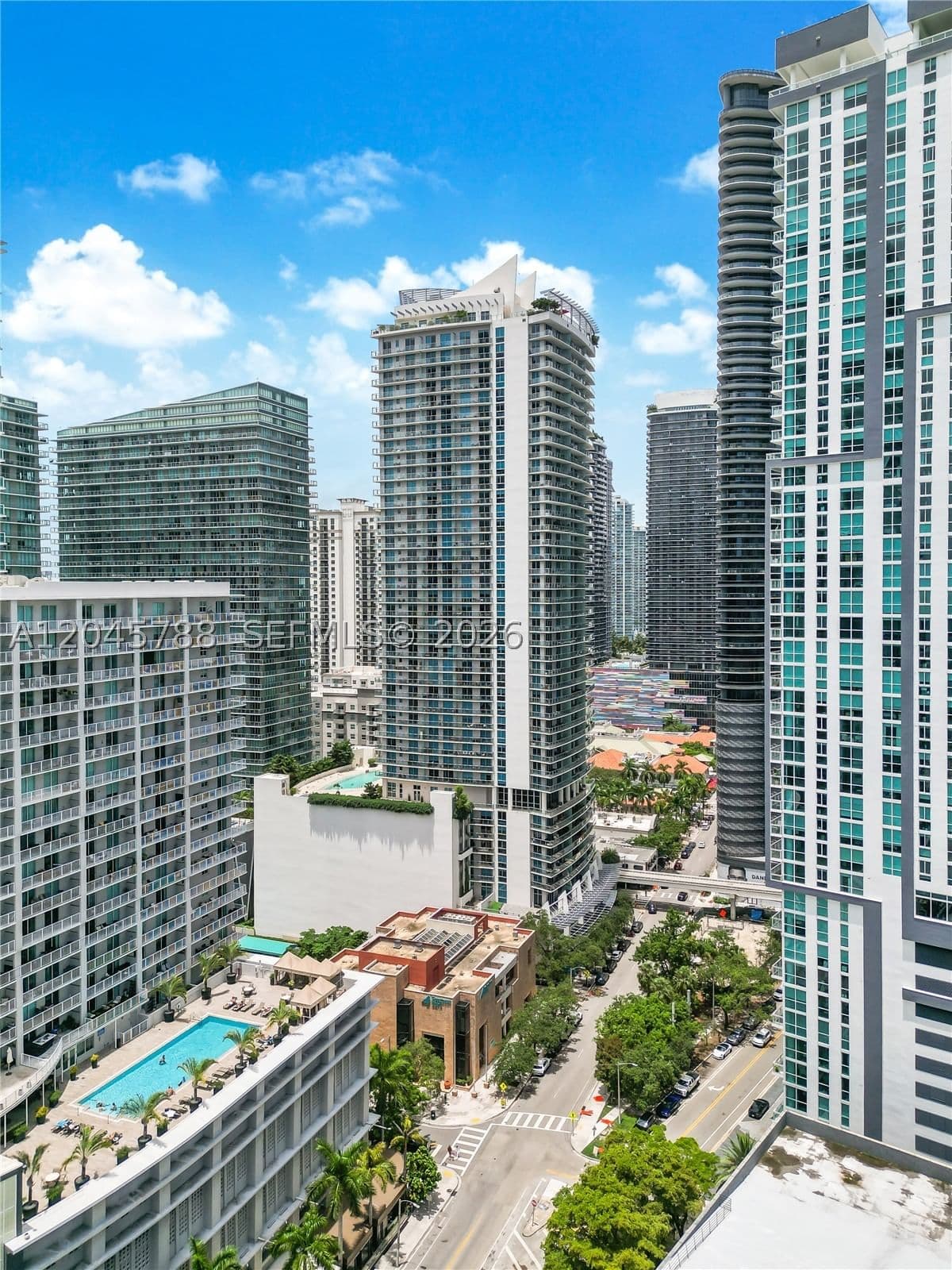 2-bedroom Condo — 1100 Miami Ave #1607, Miami, FL 33130
