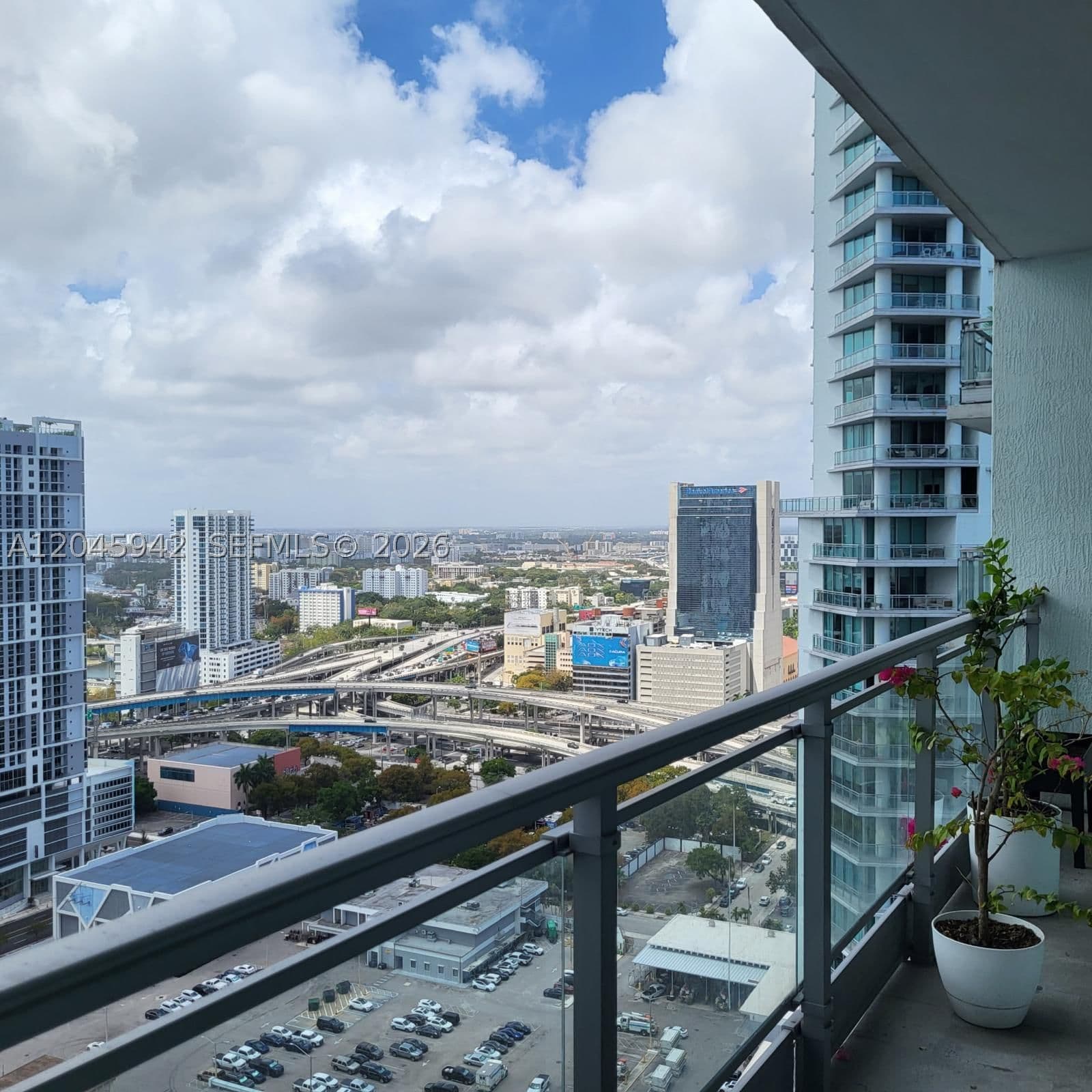 1-bedroom Condo — 92 3rd St #3207, Miami, FL 33130