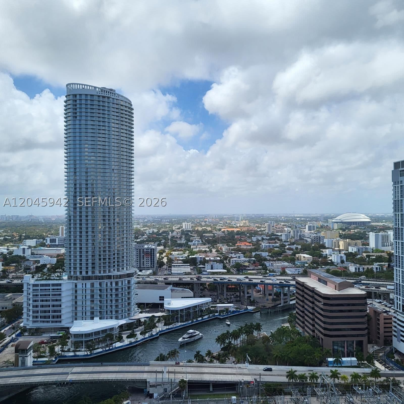1-bedroom Condo — 92 3rd St #3207, Miami, FL 33130