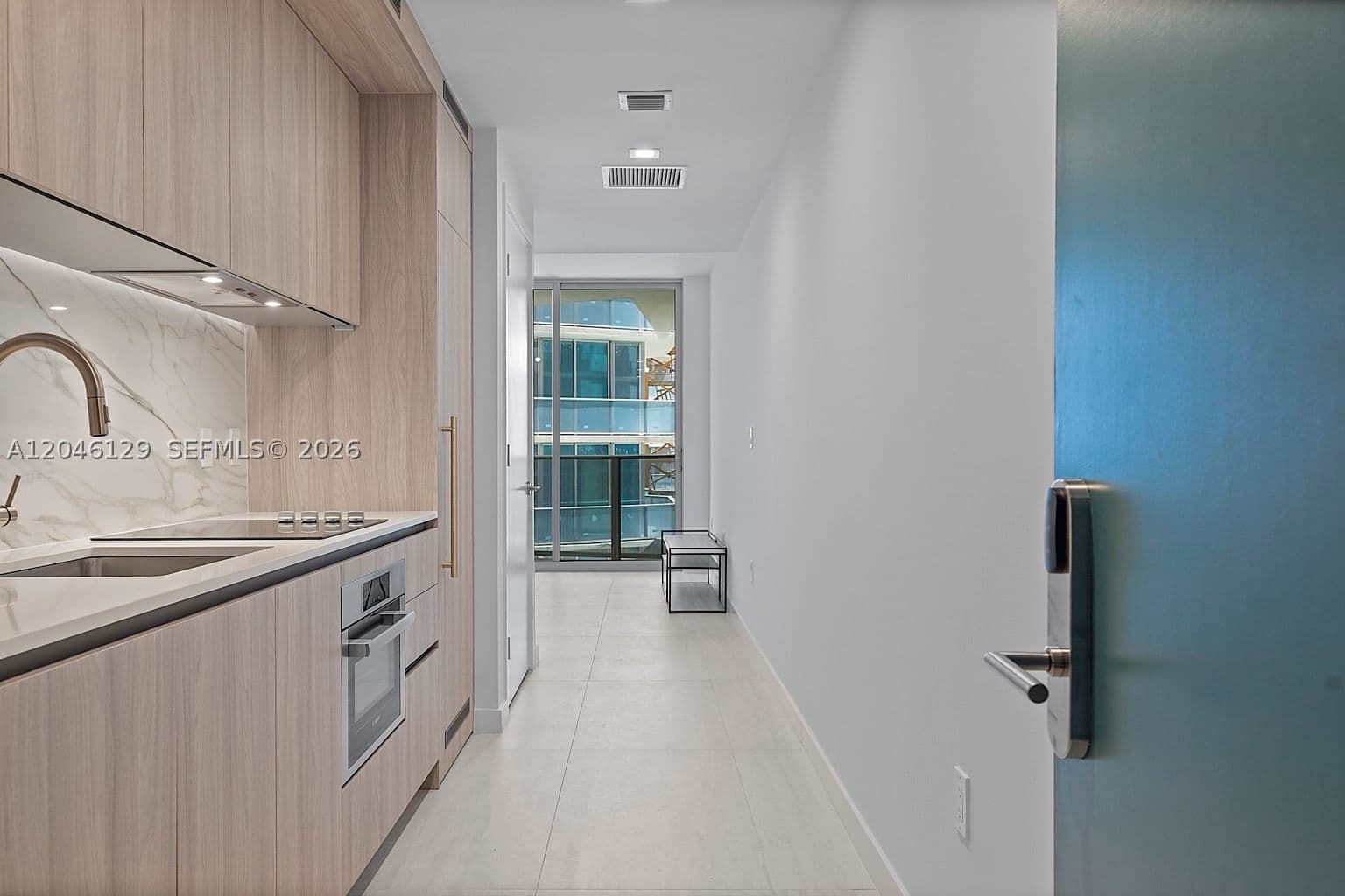 1+1 Condo — 77 5th St. #1905, Miami, FL 33131