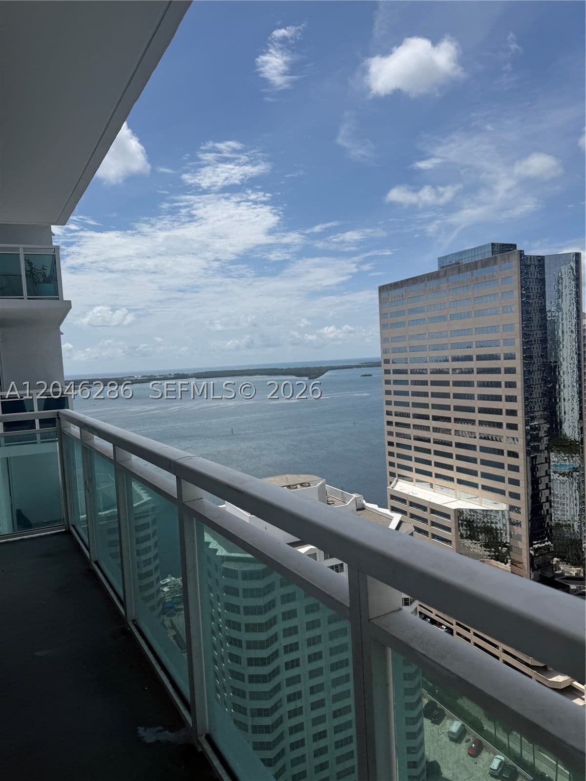 2+1 Condo — 950 Brickell Bay Dr #2907, Miami, FL 33131